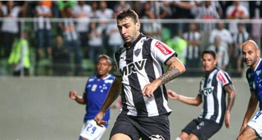 发球队士气 发球队士气